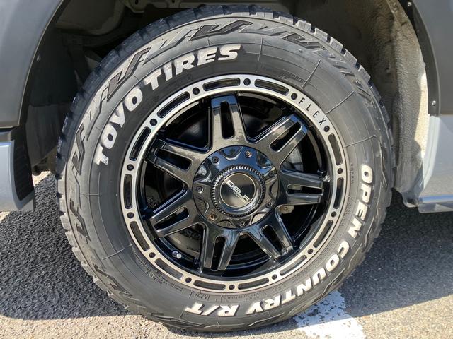 ハイエースバン ＤＸ　・４ＷＤ・寒冷地仕様・ステルスグレー全塗装・純正ＴＶ／ナビ・バックカメラ・クリアランスソナー・ビルトインＥＴＣ・純正ＬＥＤヘッドライ・純正ＬＥＤフォグライト・ＡＣ１００Ｖコンセント（12枚目）