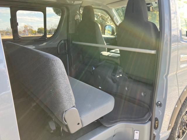 ハイエースバン ＤＸ　・４ＷＤ・寒冷地仕様・ステルスグレー全塗装・純正ＴＶ／ナビ・バックカメラ・クリアランスソナー・ビルトインＥＴＣ・純正ＬＥＤヘッドライ・純正ＬＥＤフォグライト・ＡＣ１００Ｖコンセント（20枚目）