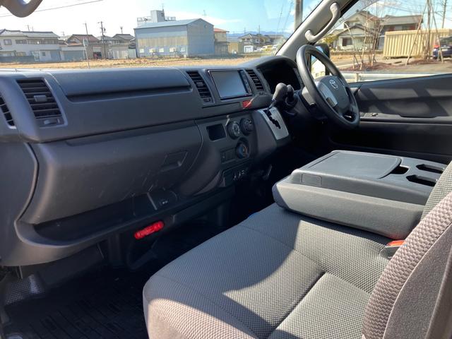 ハイエースバン ＤＸ　・４ＷＤ・寒冷地仕様・ステルスグレー全塗装・純正ＴＶ／ナビ・バックカメラ・クリアランスソナー・ビルトインＥＴＣ・純正ＬＥＤヘッドライ・純正ＬＥＤフォグライト・ＡＣ１００Ｖコンセント（22枚目）