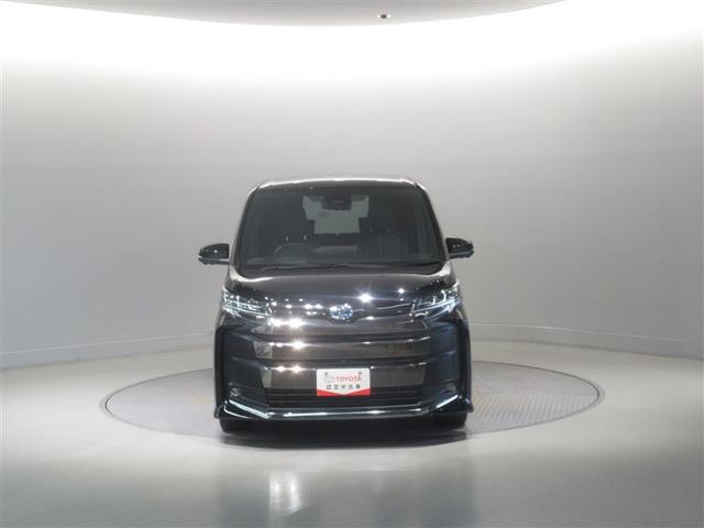 ノア ハイブリッドＳ－Ｚ　フルセグ　メモリーナビ　ＤＶＤ再生　ミュージックプレイヤー接続可　バックカメラ　衝突被害軽減システム　ＥＴＣ　両側電動スライド　ＬＥＤヘッドランプ　乗車定員７人　３列シート　ワンオーナー（2枚目）