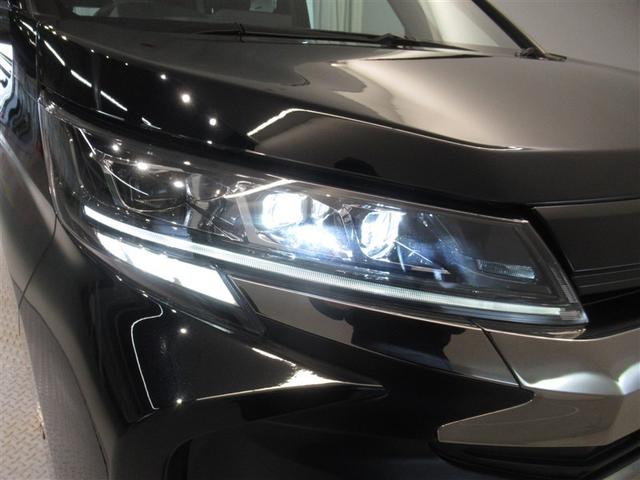 ノア ハイブリッドＳ－Ｚ　フルセグ　メモリーナビ　ＤＶＤ再生　ミュージックプレイヤー接続可　バックカメラ　衝突被害軽減システム　ＥＴＣ　両側電動スライド　ＬＥＤヘッドランプ　乗車定員７人　３列シート　ワンオーナー（9枚目）