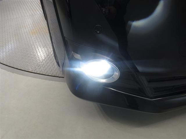 ヴェルファイアハイブリッド Ｘ　４ＷＤ　フルセグ　メモリーナビ　ＤＶＤ再生　ミュージックプレイヤー接続可　後席モニター　バックカメラ　ＥＴＣ　両側電動スライド　ＬＥＤヘッドランプ　乗車定員７人　３列シート　ワンオーナー（10枚目）