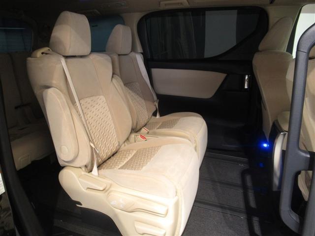 ヴェルファイアハイブリッド Ｘ　４ＷＤ　フルセグ　メモリーナビ　ＤＶＤ再生　ミュージックプレイヤー接続可　後席モニター　バックカメラ　ＥＴＣ　両側電動スライド　ＬＥＤヘッドランプ　乗車定員７人　３列シート　ワンオーナー（15枚目）