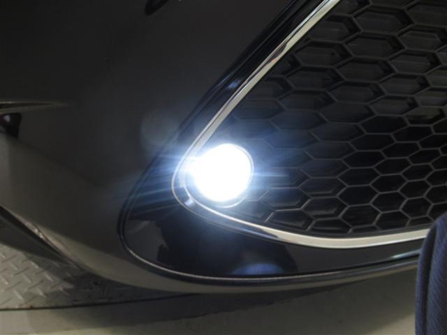 カローラ ハイブリッド　ダブルバイビー　メモリーナビ　ミュージックプレイヤー接続可　バックカメラ　衝突被害軽減システム　ＥＴＣ　ＬＥＤヘッドランプ　ワンオーナー（10枚目）