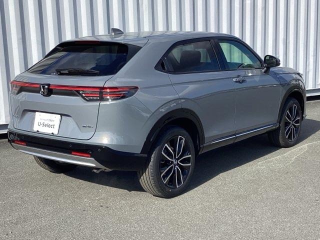 ヴェゼル ｅ：ＨＥＶＺ　当社　試乗車（3枚目）