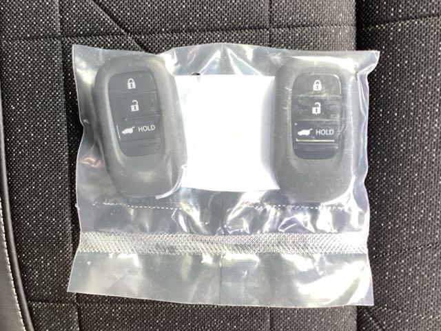 ヴェゼル ｅ：ＨＥＶＺ　当社　試乗車（25枚目）