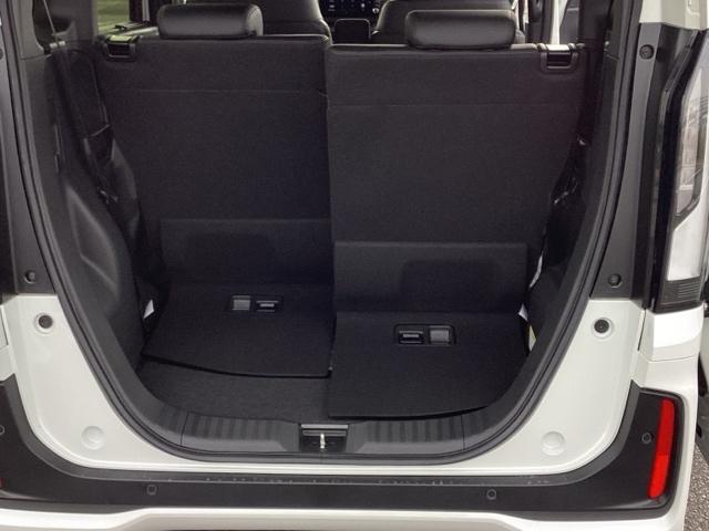 N-BOXカスタム ターボ 当社 試乗車(17枚目)