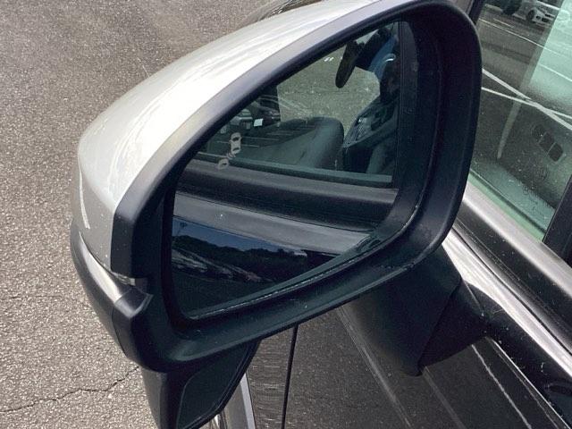 フリード ｅ：ＨＥＶクロスター　当社　試乗車（15枚目）