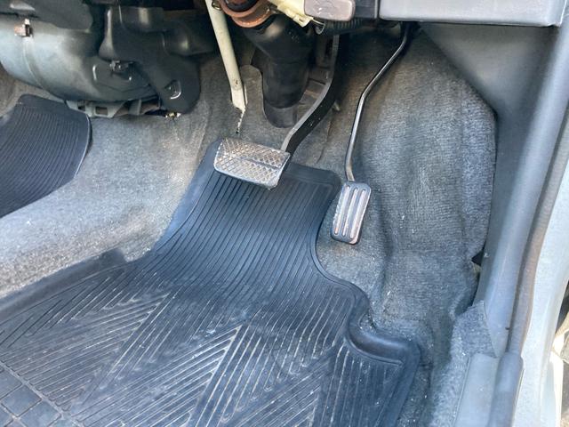 トゥデイ Ｆ　ダウンサス　ローダウン　軽自動車　エアコン　オートマチックトランスミッション　ＡＴ　社外ハンドル　商用車　車検２年付　整備点検付　シガーソケット　フロアマット（46枚目）