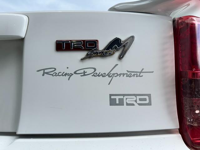 ＴＲＤ　スポーツＭ　６速ＭＴ　ＴＲＤスポーツＭ　キーレス　社外１７インチアルミホイル　社外マフラー　ＥＴＣ　純正アルミホイールあり　純正マフラーあり　バックカメラ　ナビ　ドライブレコーダー(13枚目)