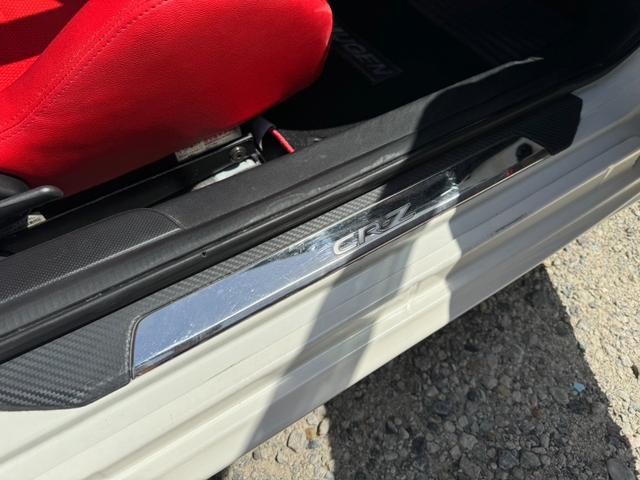ＣＲ－Ｚ α　ＨＩＤヘッドライト　６速ＭＴ　ナビ　バックカメラ　ＥＴＣ　ＴＶ　ドライブレコーダー　クルーズコントロール　ＢＢＳ１７インチアルミホイール　本革巻きステアリング　無限エアロ　スマートキー　電格ミラー（43枚目）