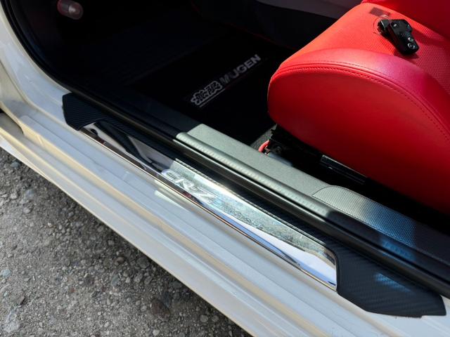 ＣＲ－Ｚ α　ＨＩＤヘッドライト　６速ＭＴ　ナビ　バックカメラ　ＥＴＣ　ＴＶ　ドライブレコーダー　クルーズコントロール　ＢＢＳ１７インチアルミホイール　本革巻きステアリング　無限エアロ　スマートキー　電格ミラー（45枚目）