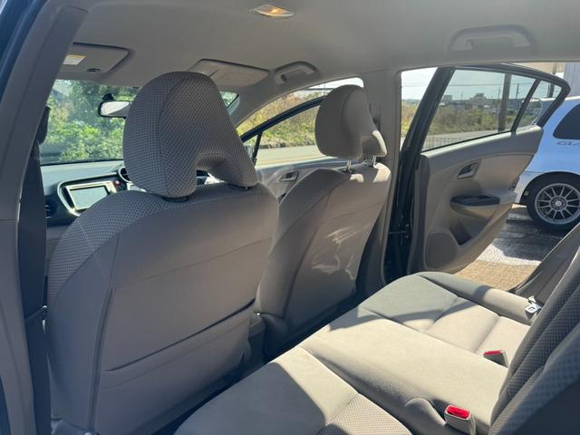 インサイト Ｇ　ナビ　ＥＴＣ　バックカメラ　キーレス　社外１５インチアルミホイール　フォグライト　ＴＶ（20枚目）