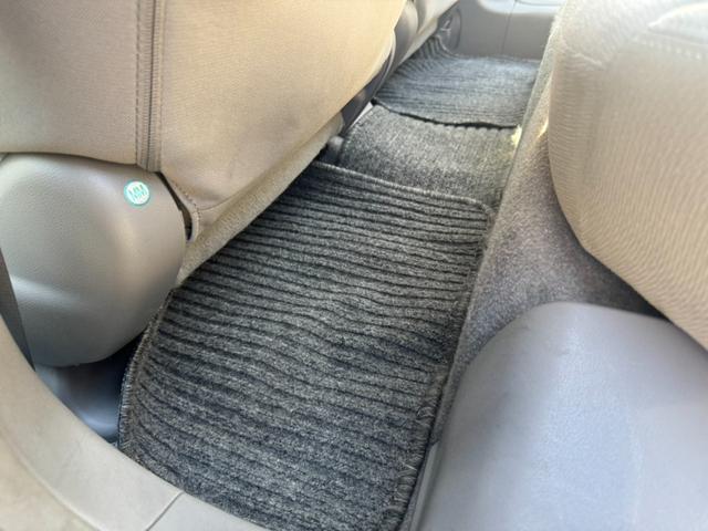 インサイト Ｇ　ナビ　ＥＴＣ　バックカメラ　キーレス　社外１５インチアルミホイール　フォグライト　ＴＶ（23枚目）