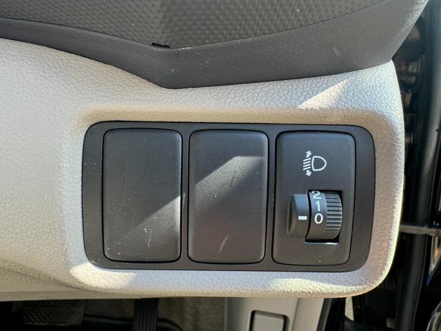 インサイト Ｇ　ナビ　ＥＴＣ　バックカメラ　キーレス　社外１５インチアルミホイール　フォグライト　ＴＶ（30枚目）