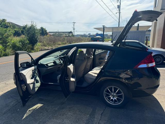 インサイト Ｇ　ナビ　ＥＴＣ　バックカメラ　キーレス　社外１５インチアルミホイール　フォグライト　ＴＶ（55枚目）