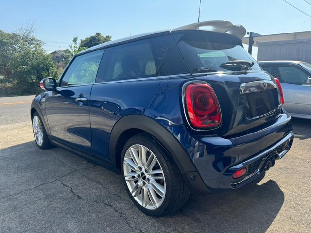 MINI クーパーS クーパーS(4名) HIDヘッドライト ターボ ナビ バックカメラ ETC 純正17インチアルミホイール キーレス 前後フォグライト オートライト クルーズコントロール(8枚目)