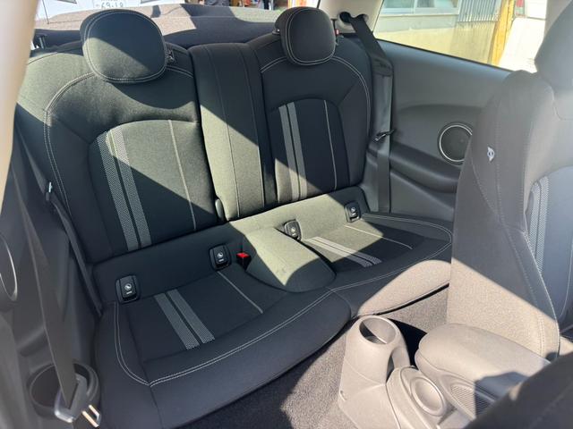 MINI クーパーS クーパーS(4名) HIDヘッドライト ターボ ナビ バックカメラ ETC 純正17インチアルミホイール キーレス 前後フォグライト オートライト クルーズコントロール(24枚目)