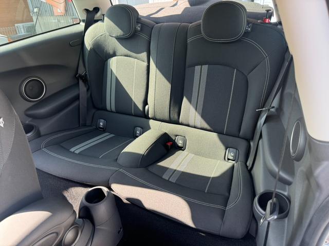 MINI クーパーS クーパーS(4名) HIDヘッドライト ターボ ナビ バックカメラ ETC 純正17インチアルミホイール キーレス 前後フォグライト オートライト クルーズコントロール(28枚目)