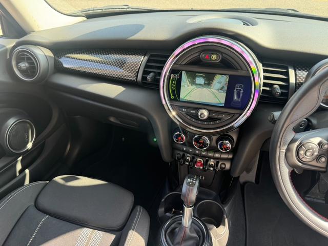 MINI クーパーS クーパーS(4名) HIDヘッドライト ターボ ナビ バックカメラ ETC 純正17インチアルミホイール キーレス 前後フォグライト オートライト クルーズコントロール(40枚目)