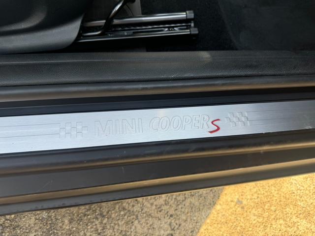 MINI クーパーS クーパーS(4名) HIDヘッドライト ターボ ナビ バックカメラ ETC 純正17インチアルミホイール キーレス 前後フォグライト オートライト クルーズコントロール(58枚目)
