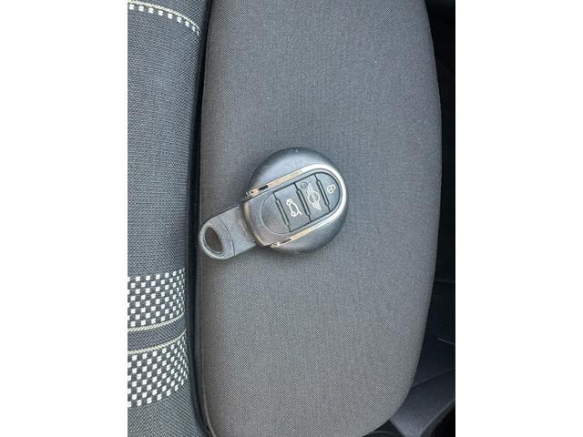 MINI クーパーS クーパーS(4名) HIDヘッドライト ターボ ナビ バックカメラ ETC 純正17インチアルミホイール キーレス 前後フォグライト オートライト クルーズコントロール(63枚目)