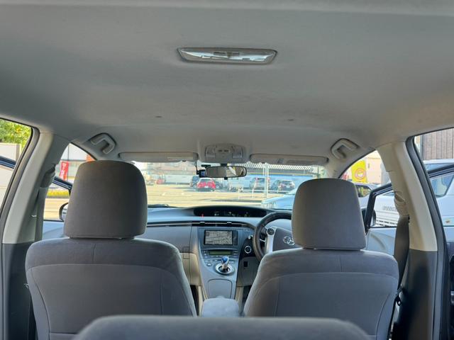 プリウス Ｓ　ＬＥＤエディション　ナビ　ＥＴＣ　ＬＥＤヘッドライト　スマートキー　社外１５インチアルミホイール　フォグライト　オートライト（34枚目）