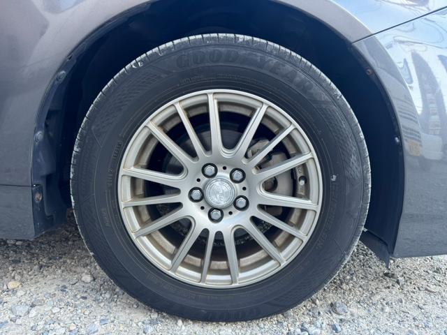 プリウス Ｓ　ＬＥＤエディション　ナビ　ＥＴＣ　ＬＥＤヘッドライト　スマートキー　社外１５インチアルミホイール　フォグライト　オートライト（40枚目）