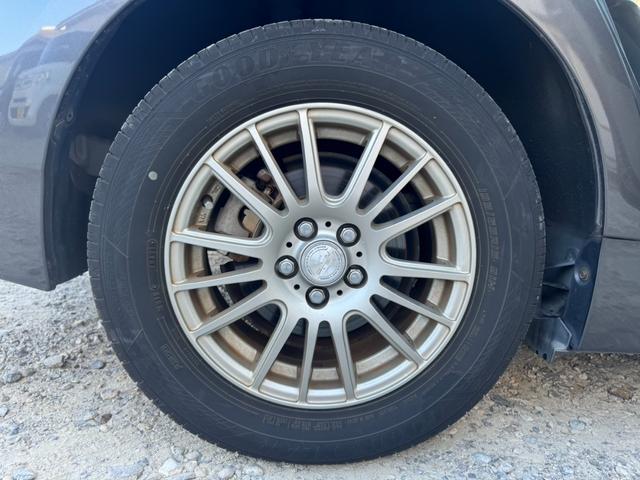 プリウス Ｓ　ＬＥＤエディション　ナビ　ＥＴＣ　ＬＥＤヘッドライト　スマートキー　社外１５インチアルミホイール　フォグライト　オートライト（43枚目）