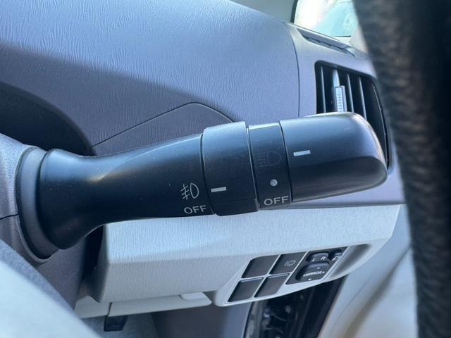 プリウス Ｓ　ＬＥＤエディション　ナビ　ＥＴＣ　ＬＥＤヘッドライト　スマートキー　社外１５インチアルミホイール　フォグライト　オートライト（45枚目）