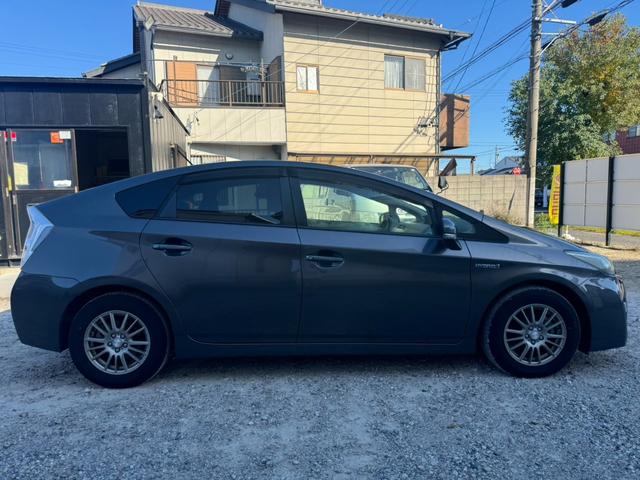 プリウス Ｓ　ＬＥＤエディション　ナビ　ＥＴＣ　ＬＥＤヘッドライト　スマートキー　社外１５インチアルミホイール　フォグライト　オートライト（57枚目）