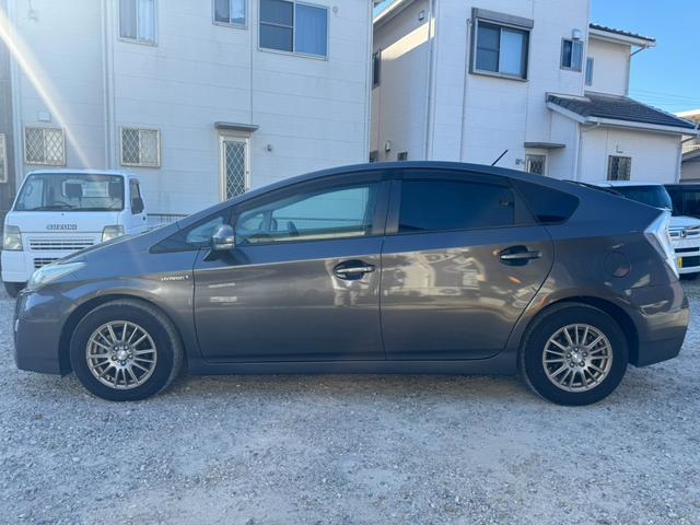 プリウス Ｓ　ＬＥＤエディション　ナビ　ＥＴＣ　ＬＥＤヘッドライト　スマートキー　社外１５インチアルミホイール　フォグライト　オートライト（59枚目）