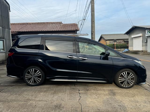 オデッセイ アブソルート・EX LEDヘッドライト ナビ ETC 全方位カメラ 両側電動スライドドア 純正18インチアルミホイール スマートキー オートライト フォグライト クルーズコントロール 後部座席モニター パワーシート(3枚目)