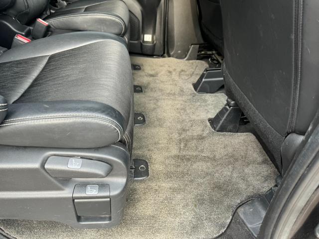 オデッセイ アブソルート・EX LEDヘッドライト ナビ ETC 全方位カメラ 両側電動スライドドア 純正18インチアルミホイール スマートキー オートライト フォグライト クルーズコントロール 後部座席モニター パワーシート(14枚目)