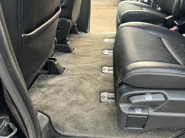 オデッセイ アブソルート・EX LEDヘッドライト ナビ ETC 全方位カメラ 両側電動スライドドア 純正18インチアルミホイール スマートキー オートライト フォグライト クルーズコントロール 後部座席モニター パワーシート(20枚目)