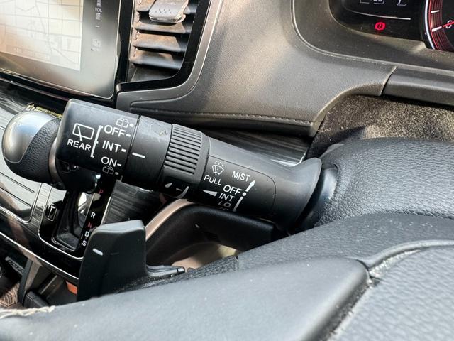 オデッセイ アブソルート・EX LEDヘッドライト ナビ ETC 全方位カメラ 両側電動スライドドア 純正18インチアルミホイール スマートキー オートライト フォグライト クルーズコントロール 後部座席モニター パワーシート(28枚目)