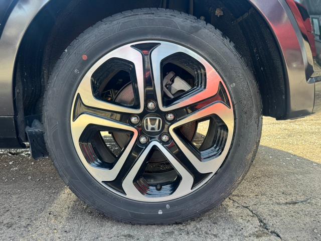 ヴェゼル ハイブリッドＺ　衝突被害軽減システム　ＬＥＤヘッドライト　ナビ　ＥＴＣ　バックカメラ　ＴＶ　ドライブレコーダー　純正１７インチアルミホイール　クルーズコントロール　フォグライト　オートライト　スマートキー２個（48枚目）