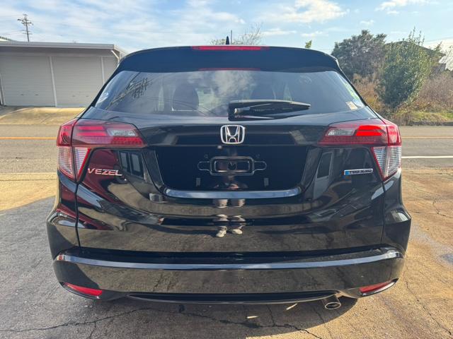 ヴェゼル ハイブリッドＺ　衝突被害軽減システム　ＬＥＤヘッドライト　ナビ　ＥＴＣ　バックカメラ　ＴＶ　ドライブレコーダー　純正１７インチアルミホイール　クルーズコントロール　フォグライト　オートライト　スマートキー２個（64枚目）