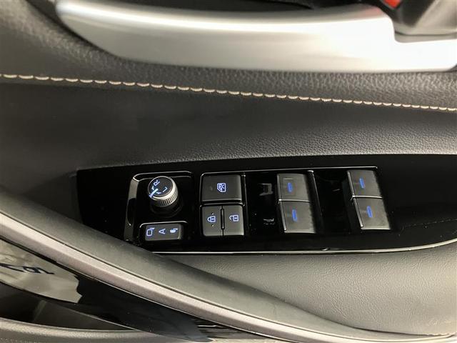 カローラツーリング ハイブリッド　ダブルバイビー　追突軽減ブレーキ　バックモニタ　横滑防止　スマキー　ＬＥＤライト　デュアルエアバッグ　エアコン　オートクルーズ　サイドエアバッグ　ＥＴＣ付　ＰＳ　キーフリー　ＡＢＳ　エアバック　パワーウィンドウ（26枚目）