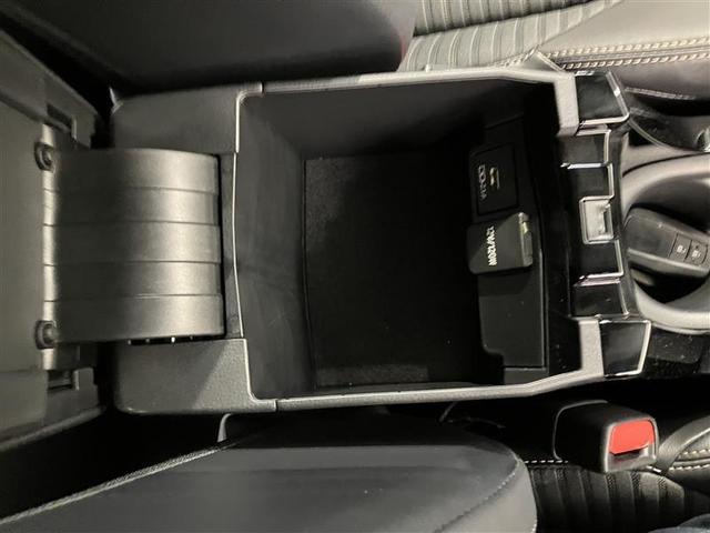カローラツーリング ハイブリッド　ダブルバイビー　追突軽減ブレーキ　バックモニタ　横滑防止　スマキー　ＬＥＤライト　デュアルエアバッグ　エアコン　オートクルーズ　サイドエアバッグ　ＥＴＣ付　ＰＳ　キーフリー　ＡＢＳ　エアバック　パワーウィンドウ（28枚目）