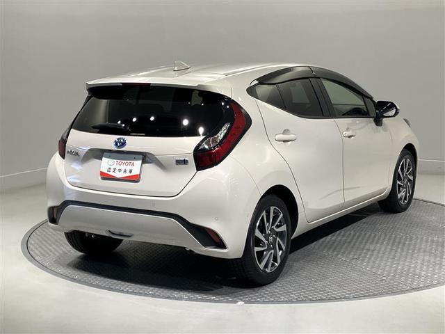 アクア Ｇ　ＶＳＣ　アルミ　衝突軽減ブレーキ　メモリナビ　アイドルストップ　パワーシート　バックモニター　ＬＥＤ　クルーズコントロール　スマートキー　ＥＴＣ車載器　フルセグＴＶ　ナビＴＶ　パワーウィンドウ　試乗車（4枚目）