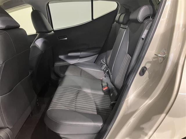 アクア Ｇ　ＶＳＣ　アルミ　衝突軽減ブレーキ　メモリナビ　アイドルストップ　パワーシート　バックモニター　ＬＥＤ　クルーズコントロール　スマートキー　ＥＴＣ車載器　フルセグＴＶ　ナビＴＶ　パワーウィンドウ　試乗車（7枚目）