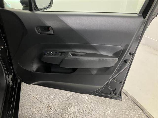 アクア X 踏み間違い防止 イモビ ナビ&TV フルセグ LEDヘッドライト スマートキー 横滑り防止機能 キーレスエントリー オートクルーズ オートエアコン 元試乗車 ETC カーテンエアバッグ DVD再生(31枚目)