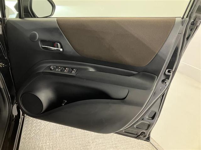 シエンタ ファンベースＧ　クエロ　バックモニター　ＬＥＤライト　スマートキー　横滑り防止装置　オートエアコン　ＥＴＣ　Ｗエアバック　パワーウィンドウ　盗難防止装置　メモリーナビ　フルセグ　アイドリングストップ　ナビ＆ＴＶ　ワンオーナー（31枚目）