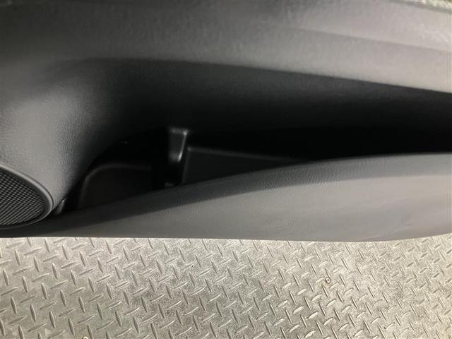 シエンタ ファンベースＧ　クエロ　バックモニター　ＬＥＤライト　スマートキー　横滑り防止装置　オートエアコン　ＥＴＣ　Ｗエアバック　パワーウィンドウ　盗難防止装置　メモリーナビ　フルセグ　アイドリングストップ　ナビ＆ＴＶ　ワンオーナー（33枚目）