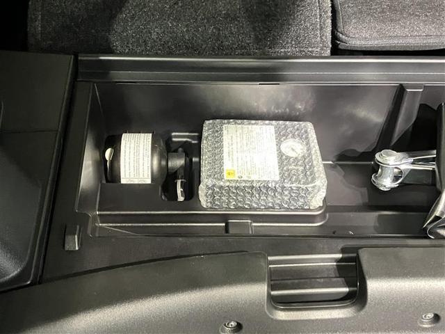 シエンタ ファンベースＧ　クエロ　バックモニター　ＬＥＤライト　スマートキー　横滑り防止装置　オートエアコン　ＥＴＣ　Ｗエアバック　パワーウィンドウ　盗難防止装置　メモリーナビ　フルセグ　アイドリングストップ　ナビ＆ＴＶ　ワンオーナー（37枚目）