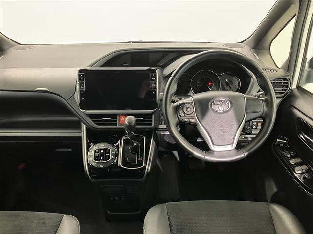 ヴォクシー ＺＳ　煌ＩＩＩ　プリクラッシュ　スマートキ　横滑り防止装置　ナビＴＶ　アルミ　三列シート　ＷＡＣ　オートエアコン　キーレス　ＥＴＣ装備　パワステ　メモリナビ　クルコン　ＬＥＤヘッドライト　ＡＢＳ　１オーナー車（5枚目）