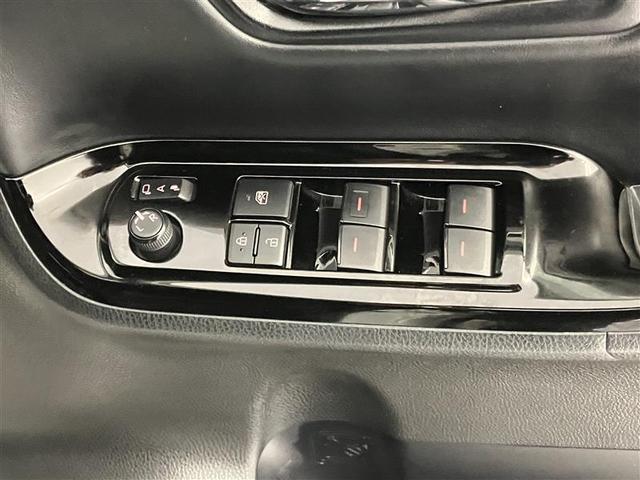 ヴォクシー ＺＳ　煌ＩＩＩ　プリクラッシュ　スマートキ　横滑り防止装置　ナビＴＶ　アルミ　三列シート　ＷＡＣ　オートエアコン　キーレス　ＥＴＣ装備　パワステ　メモリナビ　クルコン　ＬＥＤヘッドライト　ＡＢＳ　１オーナー車（33枚目）