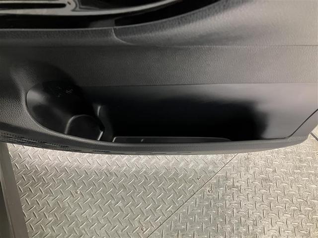 ヴォクシー ＺＳ　煌ＩＩＩ　プリクラッシュ　スマートキ　横滑り防止装置　ナビＴＶ　アルミ　三列シート　ＷＡＣ　オートエアコン　キーレス　ＥＴＣ装備　パワステ　メモリナビ　クルコン　ＬＥＤヘッドライト　ＡＢＳ　１オーナー車（34枚目）