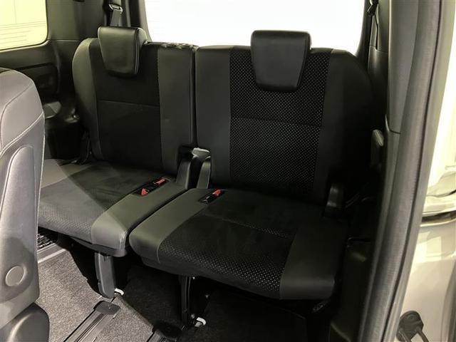 ヴォクシー ＺＳ　煌ＩＩＩ　プリクラッシュ　スマートキ　横滑り防止装置　ナビＴＶ　アルミ　三列シート　ＷＡＣ　オートエアコン　キーレス　ＥＴＣ装備　パワステ　メモリナビ　クルコン　ＬＥＤヘッドライト　ＡＢＳ　１オーナー車（35枚目）